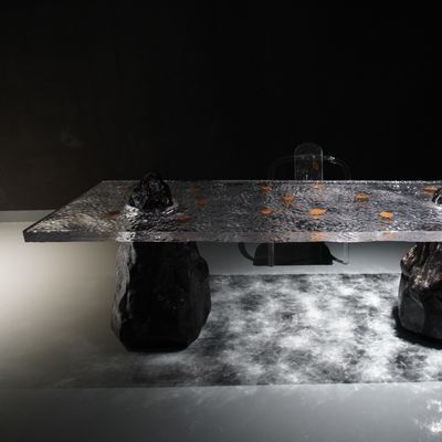 Contemporary Clear Acrylic Furniture For Modern And Stylish Interiors